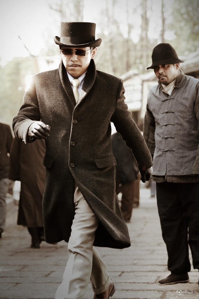 他把黄渤捧红自己却两次沦为阶下囚!出狱后黄渤的做法让人佩服